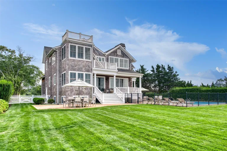 The Hamptons Real Estate | View 1000 Sound Drive | Listing | View 26