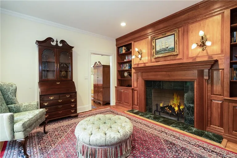 New York City Real Estate | View 5 Hobby Lane | Listing | View 10