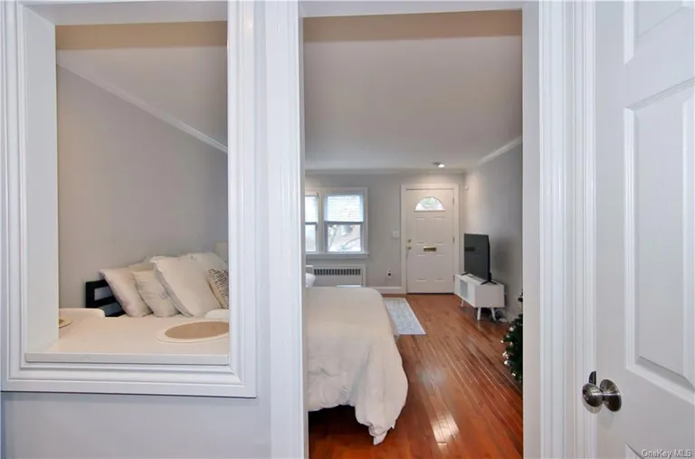 New York City Real Estate | View 24 Wappanocca Avenue, G | Listing | View 10