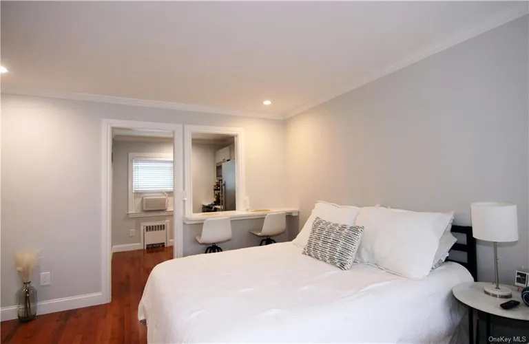 New York City Real Estate | View 24 Wappanocca Avenue, G | Listing | View 7