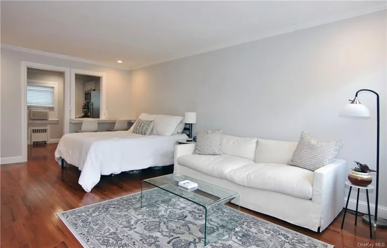 New York City Real Estate | View 24 Wappanocca Avenue, G | Listing | View 5