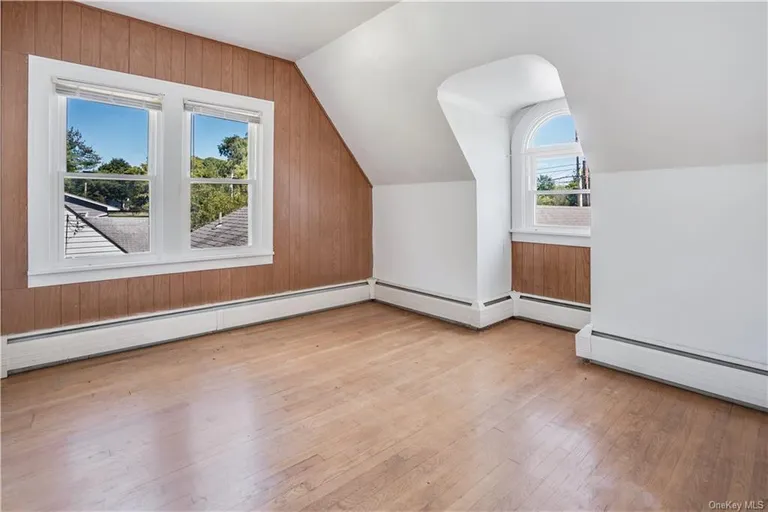 New York City Real Estate | View 16 S Parsonage Street | Listing | View 13