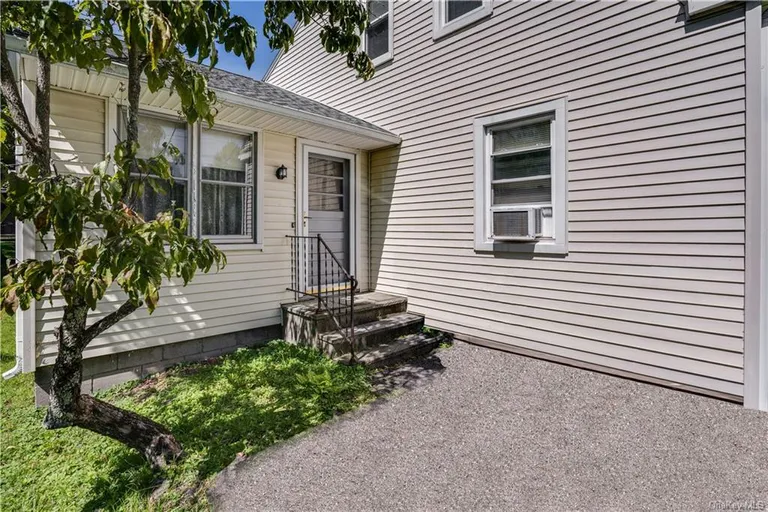 New York City Real Estate | View 16 S Parsonage Street | Listing | View 24