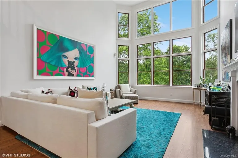 184 Colabaugh Pond, CrotononHudson, NY 10520 Property for sale