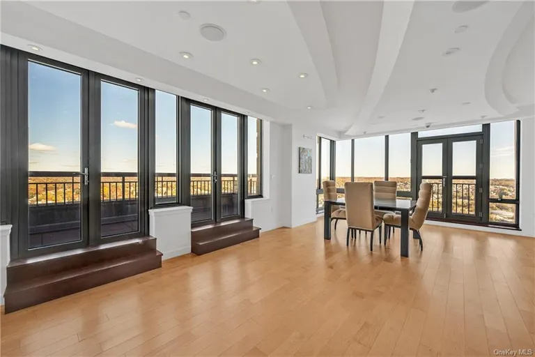 New York City Real Estate | View 10 City Place, 30D | Listing | View 6