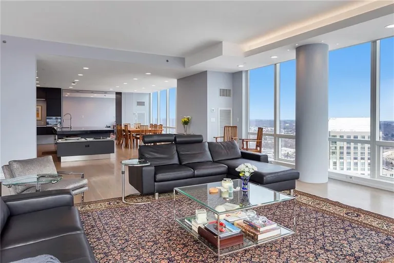 New York City Real Estate | View 1 Renaissance Square, PH40A | Listing | View 4