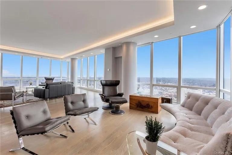 New York City Real Estate | View 1 Renaissance Square, PH40A | Listing | View 2