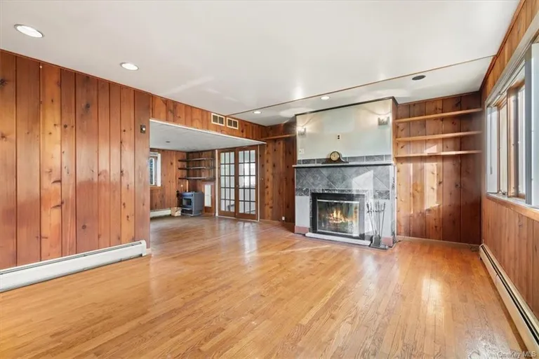 213 Van Houten Fields, West Nyack, NY 10994 Property for sale