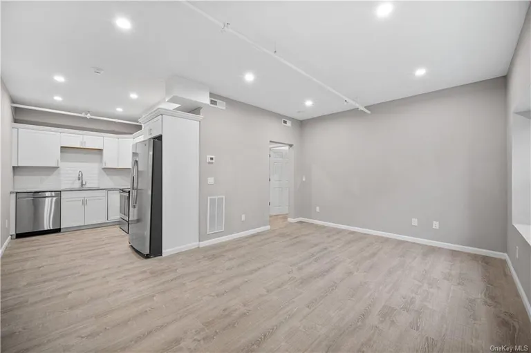 New York City Real Estate | View 108 N Kensico Avenue, 7B | 1 Bed, 1 Bath | View 1