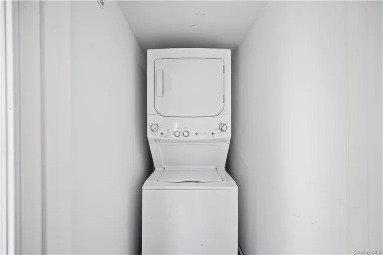 108 N Kensico Avenue 4B, White Plains, NY 10604 Property for rent