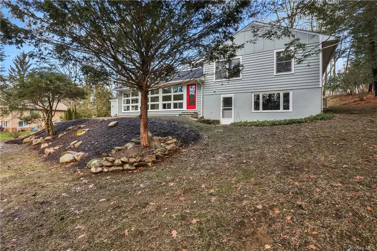 112 Roaring Brook Road, Chappaqua, NY 10514 Property for sale