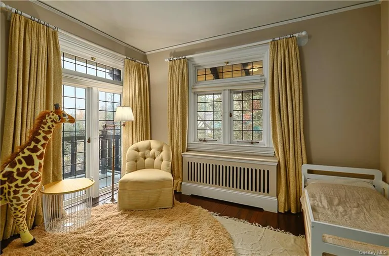 New York City Real Estate | View 8 Old Park Road | Listing | View 9