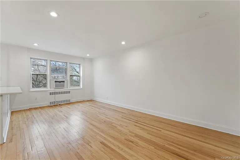 New York City Real Estate | View 505 E Lincoln Avenue, 418 | Listing | View 5