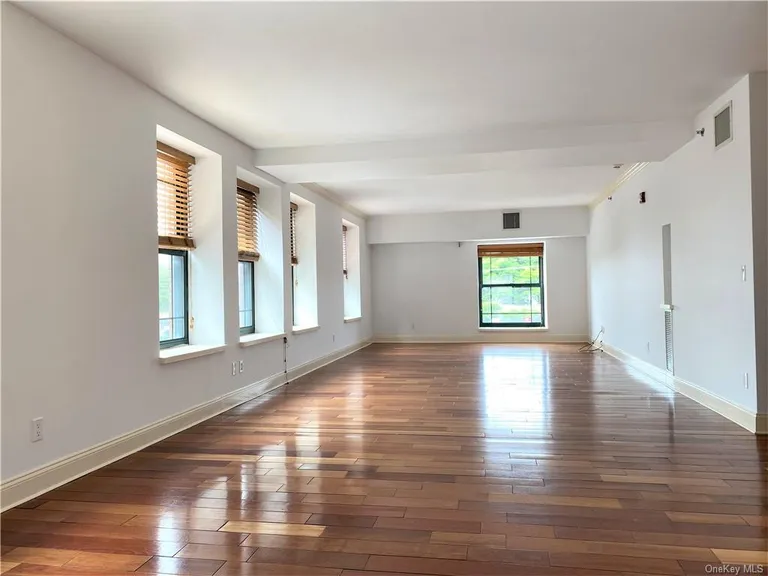 New York City Real Estate | View 1 S Astor Street, 204 | Listing | View 3