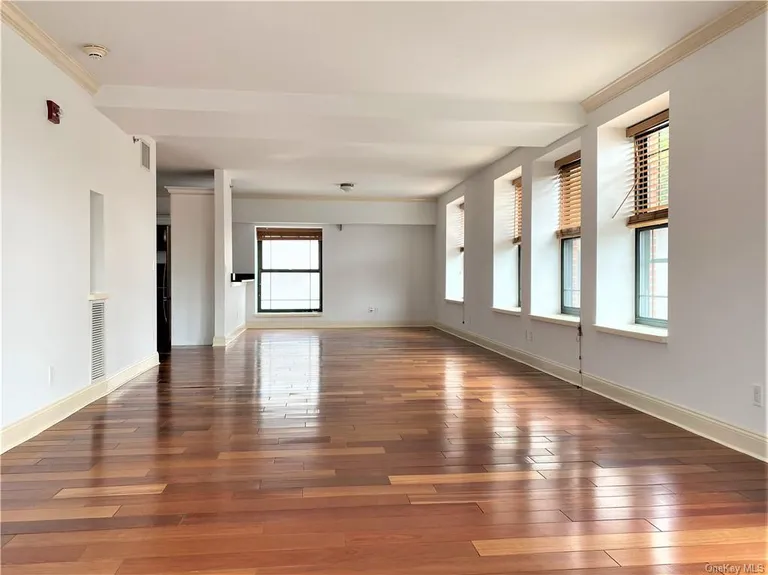 New York City Real Estate | View 1 S Astor Street, 204 | Listing | View 4