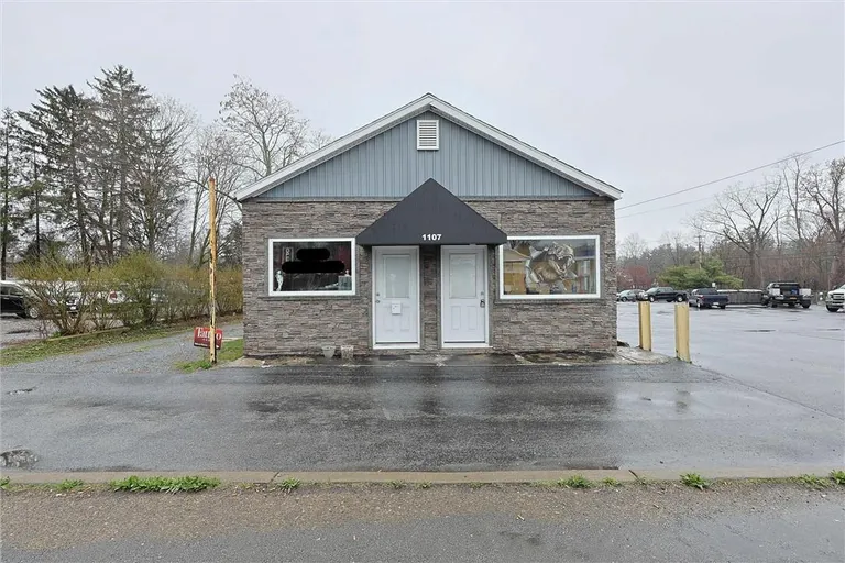 Hudson Valley Real Estate | View 1107 Violet Avenue | View 1