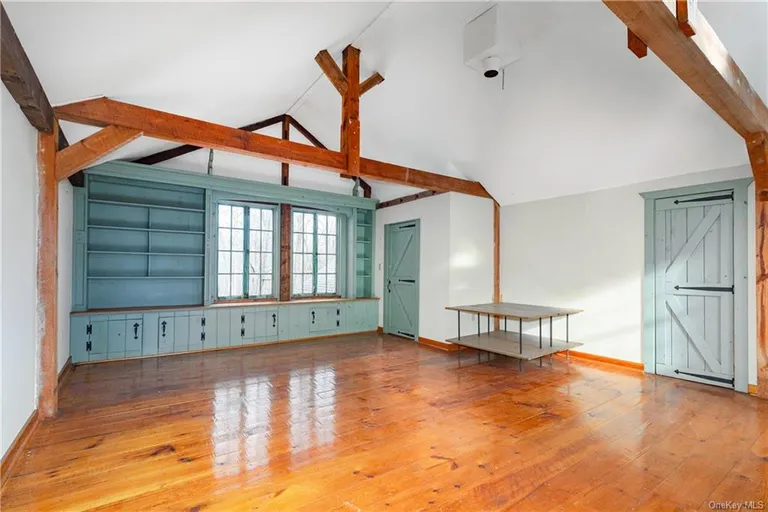 63 Mountain, Pleasant Valley, NY 12569 Property for sale