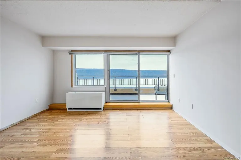 New York City Real Estate | View 1020 Warburton Avenue, 14B | Listing | View 7