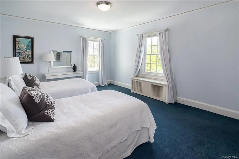 New York City Real Estate | View 23 Oxford Road | Listing | View 26