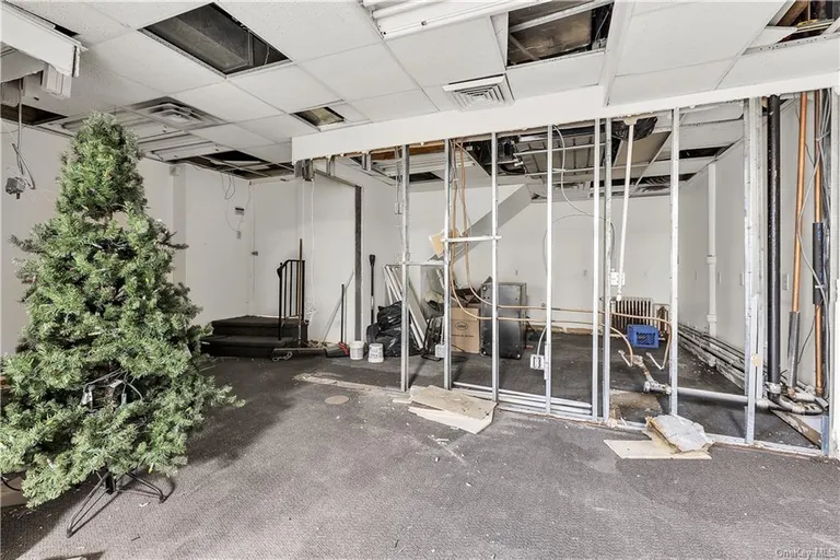 1 Pondfield Road 5, Bronxville, NY 10708 Property for rent