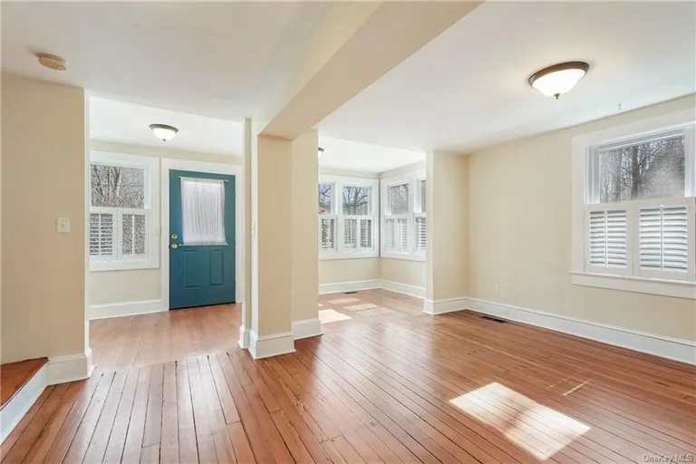 New York City Real Estate | View 19 High Street | Listing | View 4