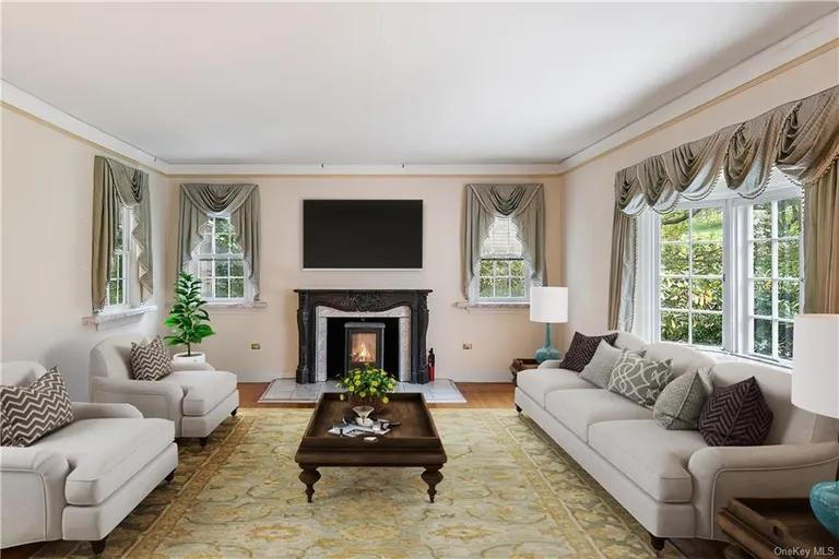 94 Hillair Circle, White Plains, NY 10605 Property for sale