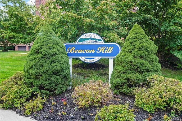 New York City Real Estate | View 81 Beacon Hill Drive, B-27 | Listing | View 19