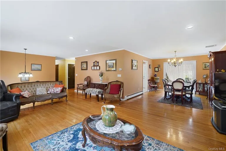New York City Real Estate | View 12 Locust Drive | Listing | View 3