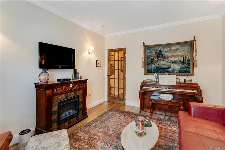 New York City Real Estate | View 23 Water Grant Street, 1H | Listing | View 9