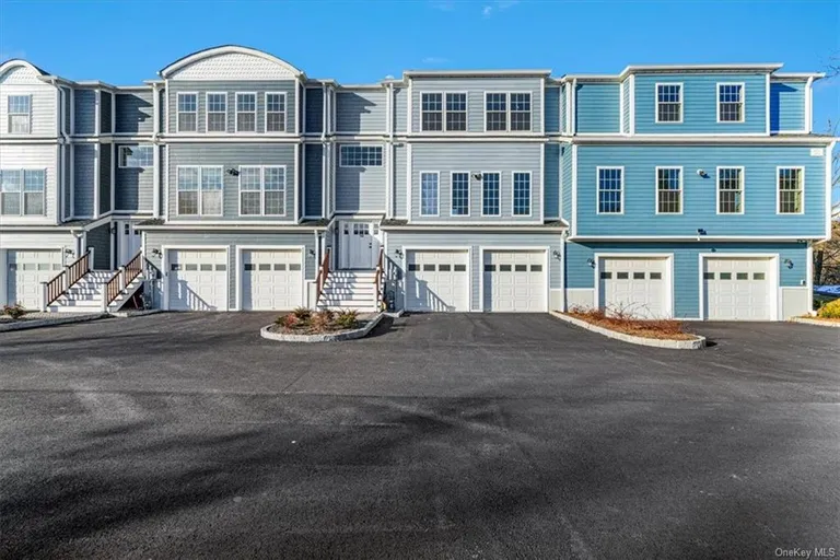 558 Mountainview 1, Valley Cottage, NY 10989 Property for sale