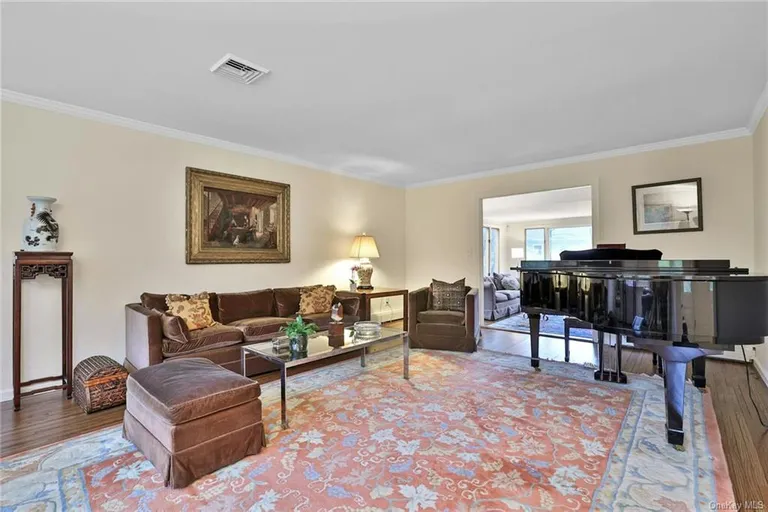 New York City Real Estate | View 24 Brookwood Road | Listing | View 6