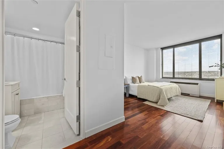 New York City Real Estate | View 10 City Place, 16F | Listing | View 10