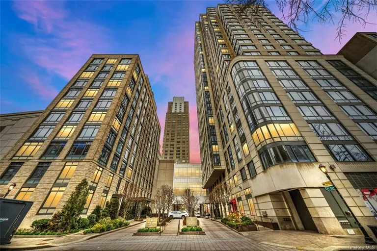 New York City Real Estate | View 10 City Place, 16F | 2 Beds, 2 Baths | View 1