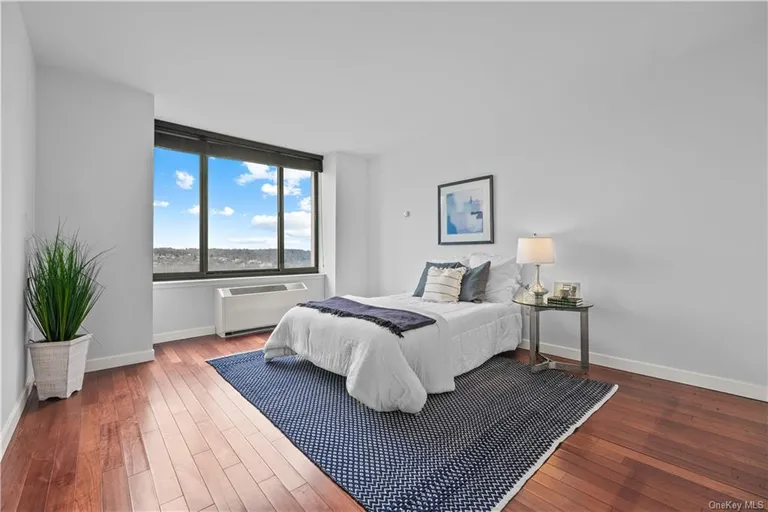 New York City Real Estate | View 10 City Place, 16F | Listing | View 6