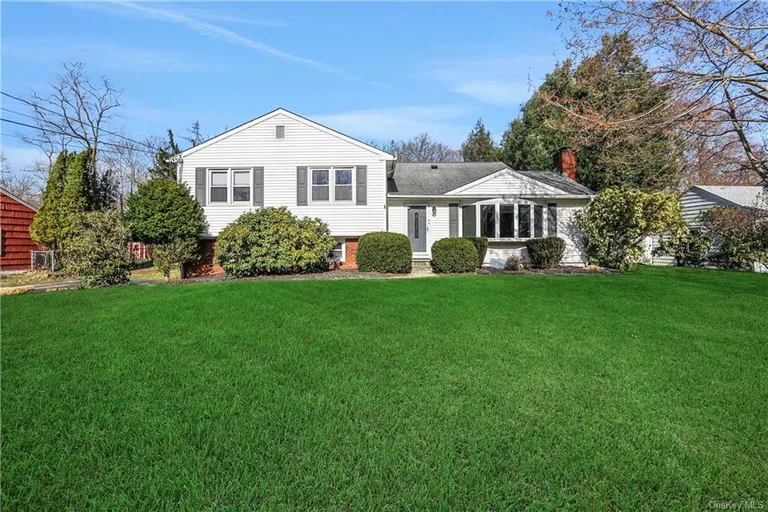 20 Greenvale Farms, Poughkeepsie, NY 12603 Property for sale