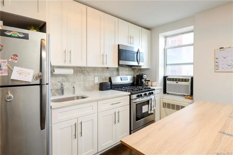 New York City Real Estate | View 1 Hawley Terrace, 2K | Listing | View 4