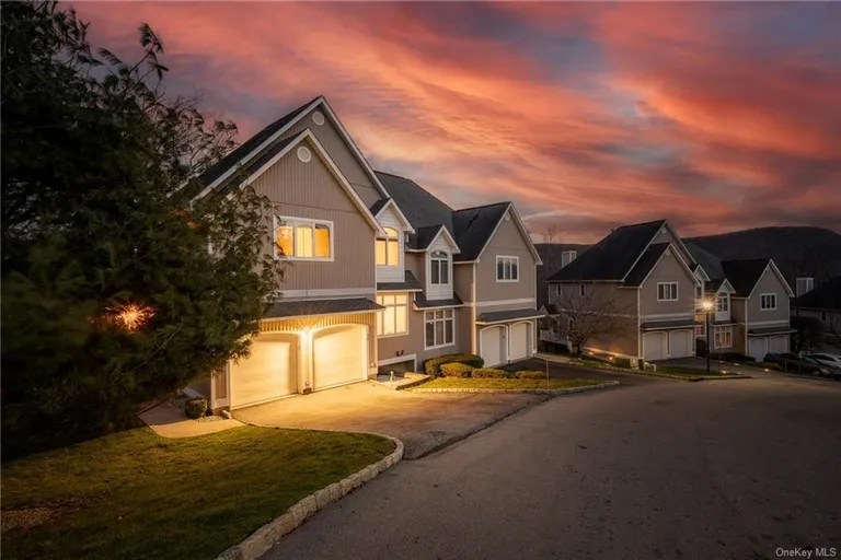 71 Corbin Hill, Fort Montgomery, NY 10922 Property for sale