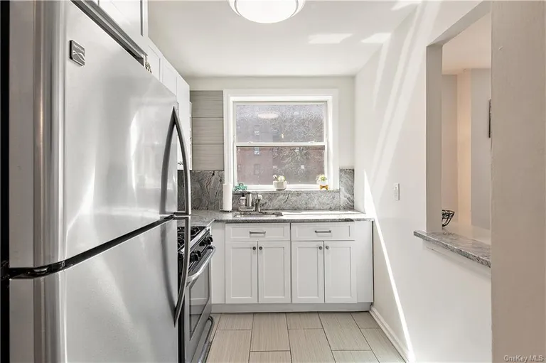 New York City Real Estate | View 25 Franklin Avenue, 5F | Listing | View 3