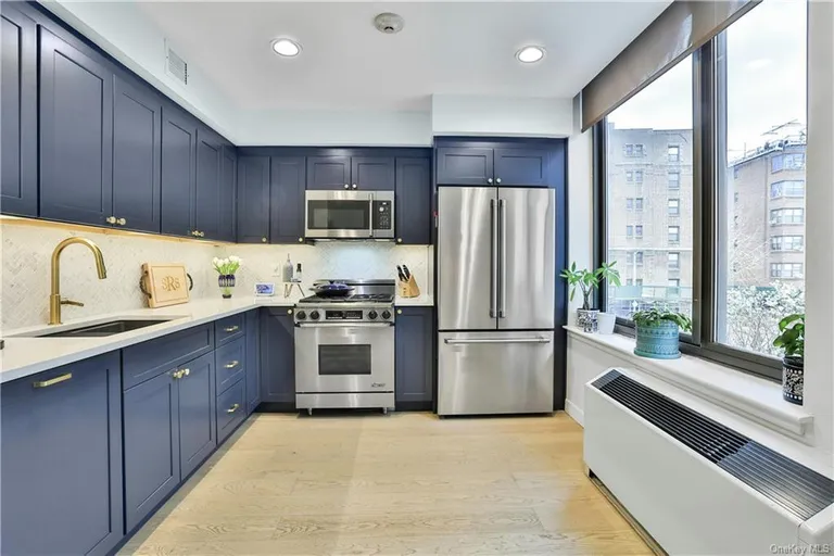 New York City Real Estate | View 10 City, 2B | Listing | View 11