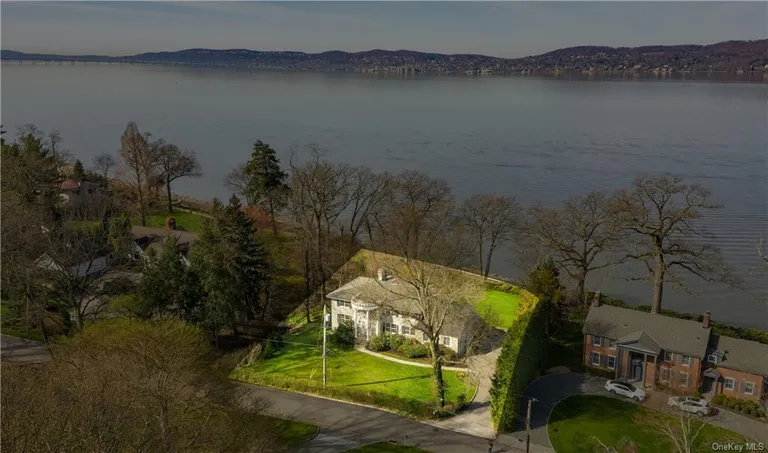 New York City Real Estate | View 206 River Road | Listing | View 4