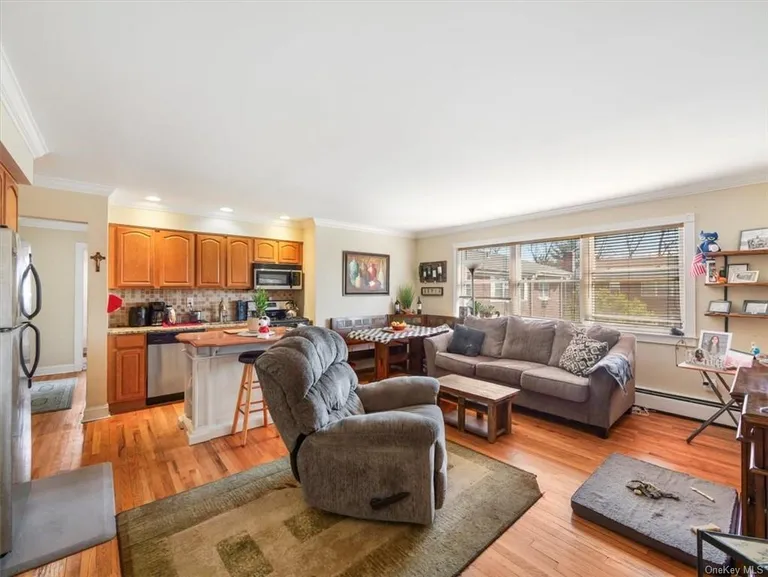 237 N Middletown Road H, Pearl River, NY 10965 Property for sale