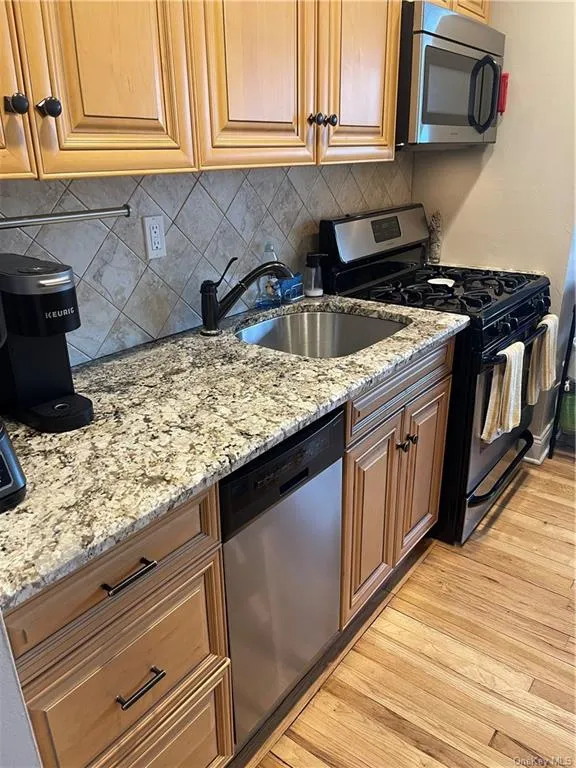 239 Middletown d, Pearl River, NY 10965 Property for sale