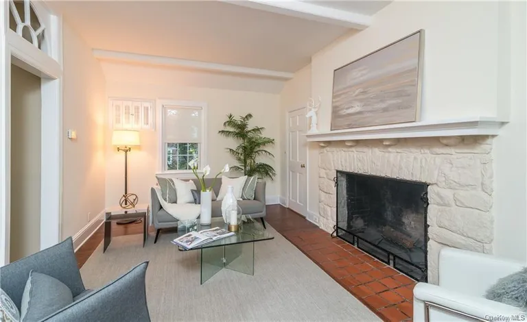 New York City Real Estate | View 1 Senate Place | Listing | View 6