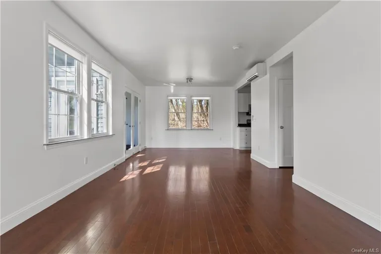 New York City Real Estate | View 19 Paye Avenue | Listing | View 8
