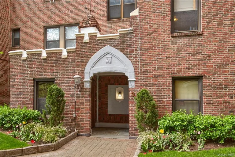 New York City Real Estate | View 3 Franklin Avenue, 6L | Listing | View 3