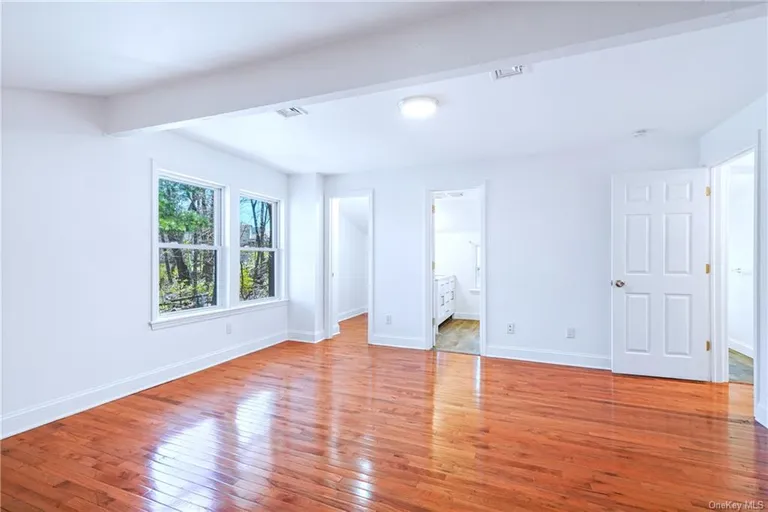 New York City Real Estate | View 101 Juniper Hill Road | Listing | View 5