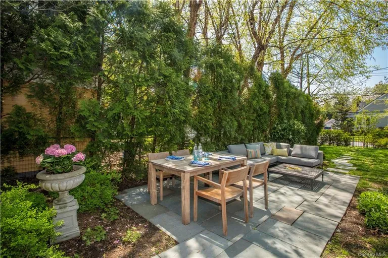 New York City Real Estate | View 27 Walnut Avenue | Listing | View 24
