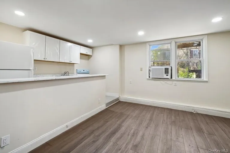 New York City Real Estate | View 11 Webster Avenue, 10 | Listing | View 3