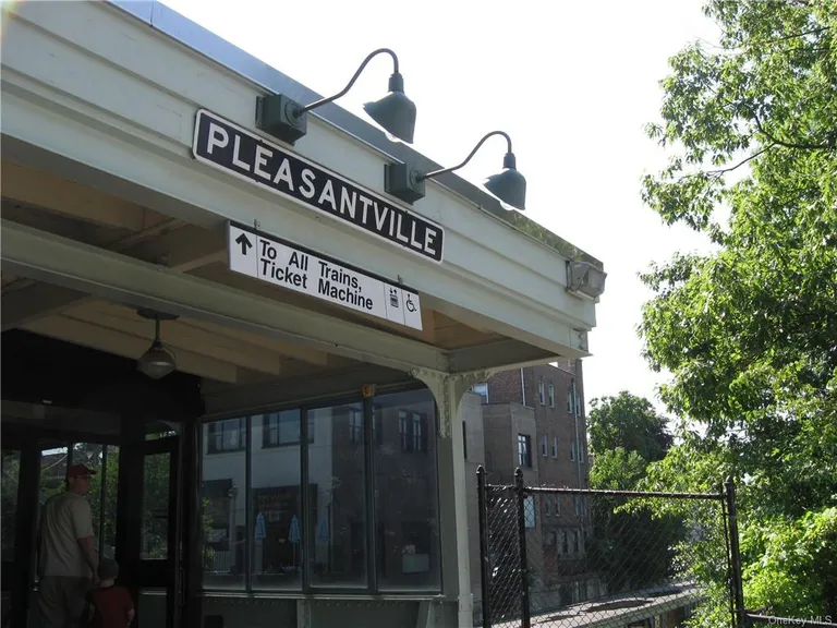 28 Foxwood 5, Pleasantville, NY 10570 Property for sale