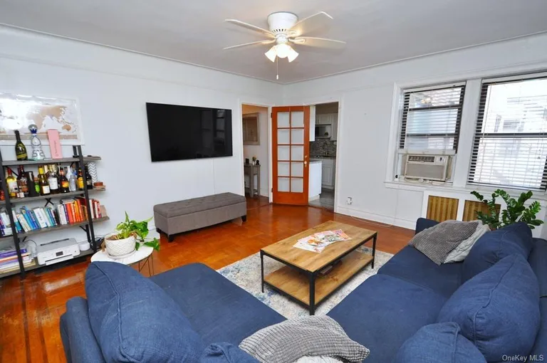 New York City Real Estate | View 10 Nosband Avenue, 2E | Listing | View 3